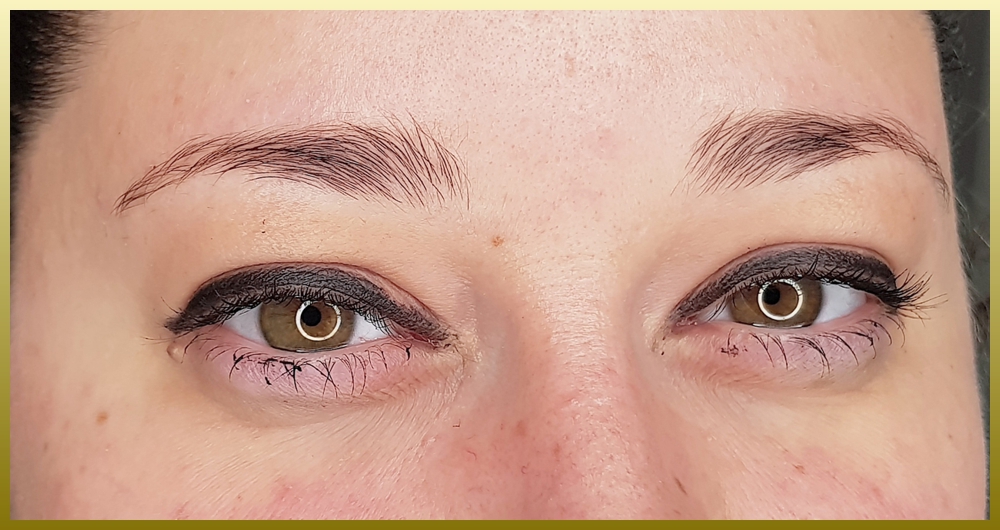 Trucco permanente Sopracciglia - Viktoria Logoida