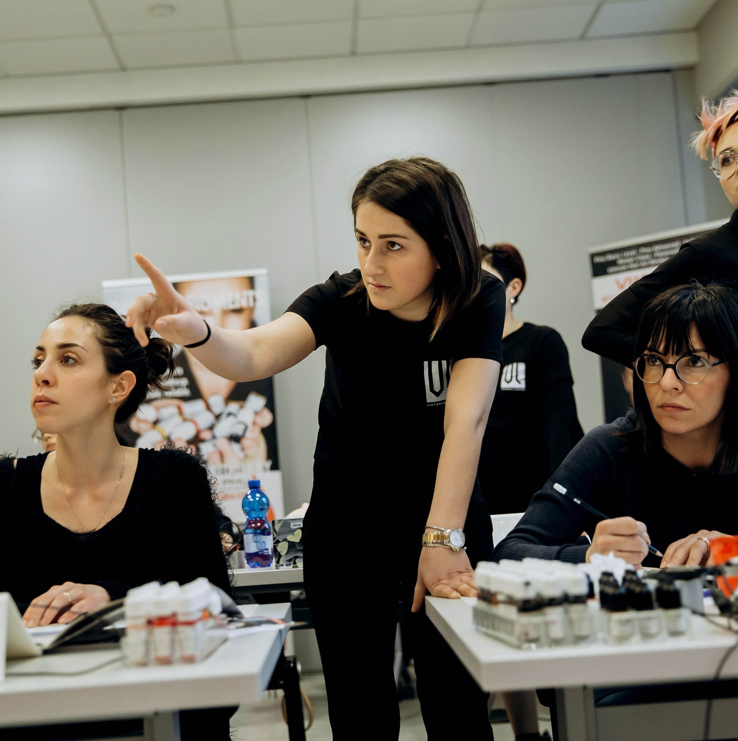 trainer viktoria logoida trucco permanente